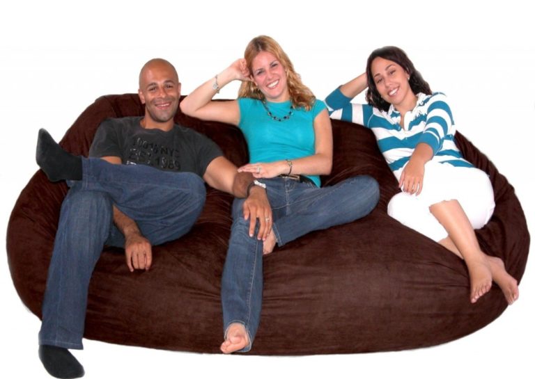 Advantages and Disadvantages of Using Bean Bag Chairs