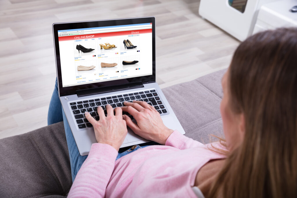 7 Factors to Consider When Purchasing Shoes Online