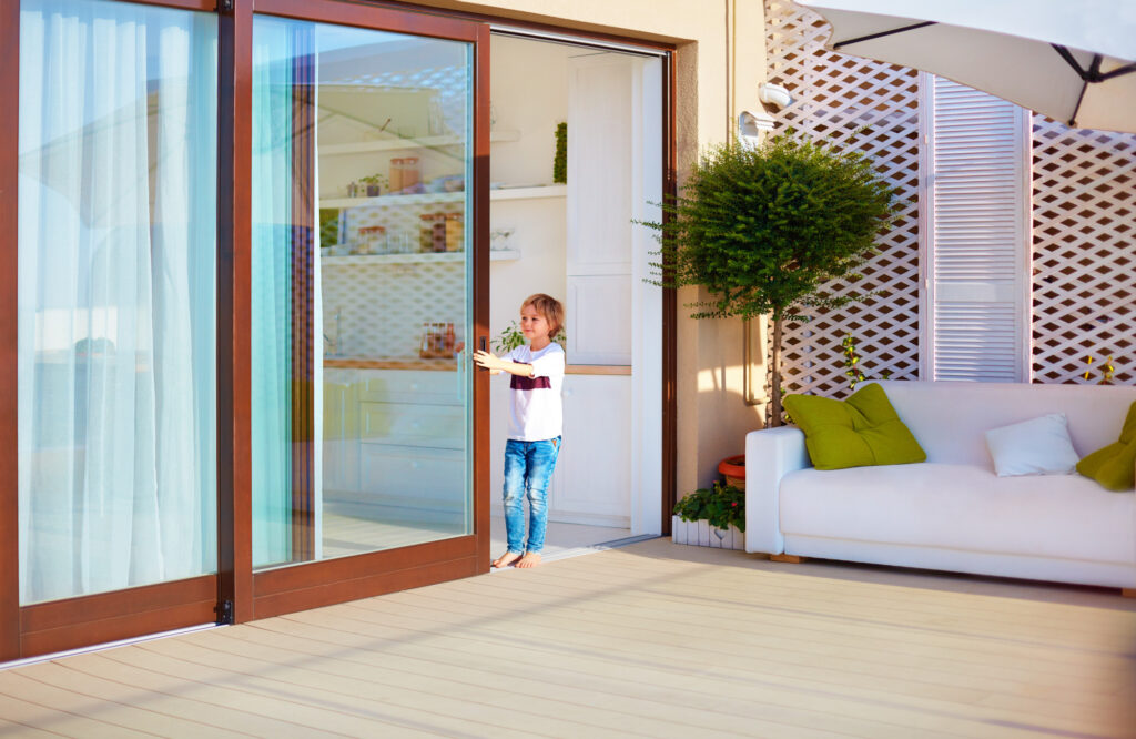 10 Great Examples of Sliding Patio Doors