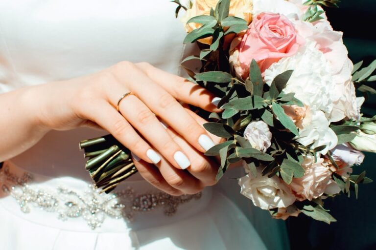 4 Unique Wedding Ring Alternatives