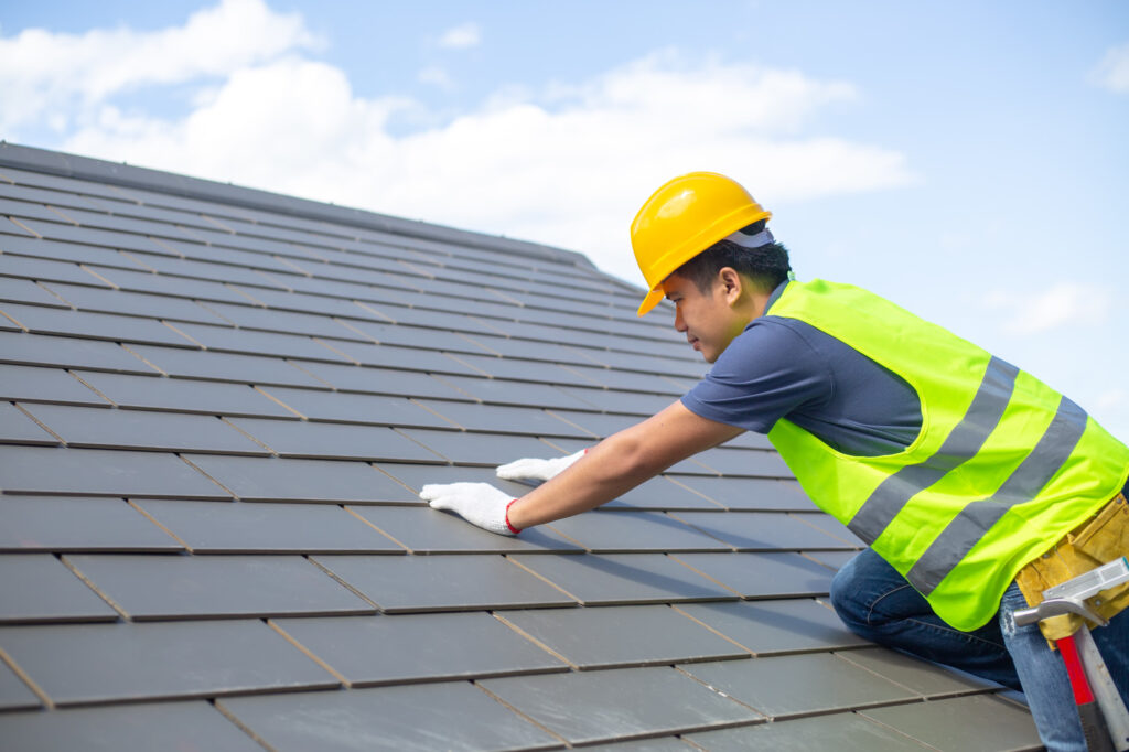 How to Hire Roof Installation Services