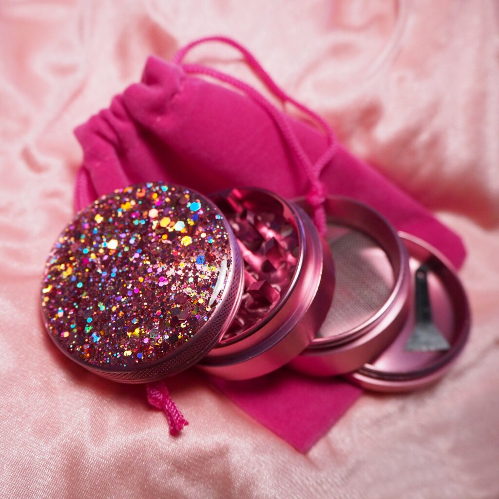 Top Smoking Accessories for Ladies