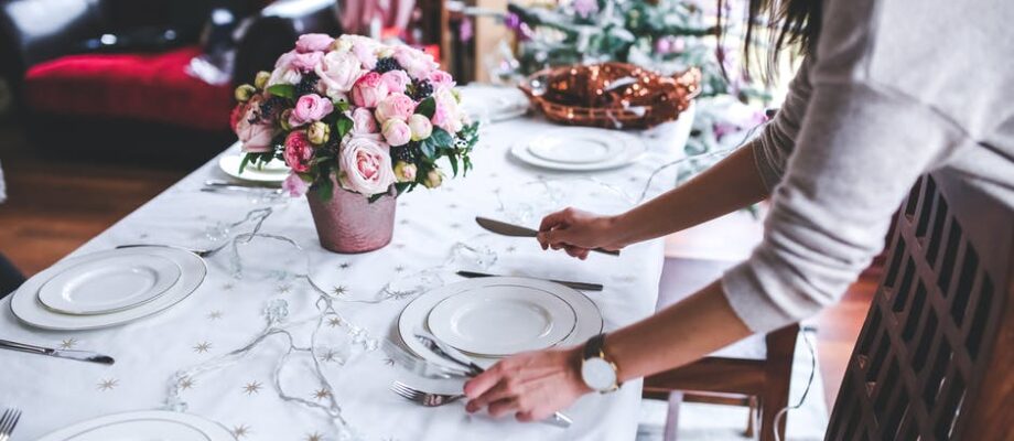 How to Plan an Incredible Dinner Party