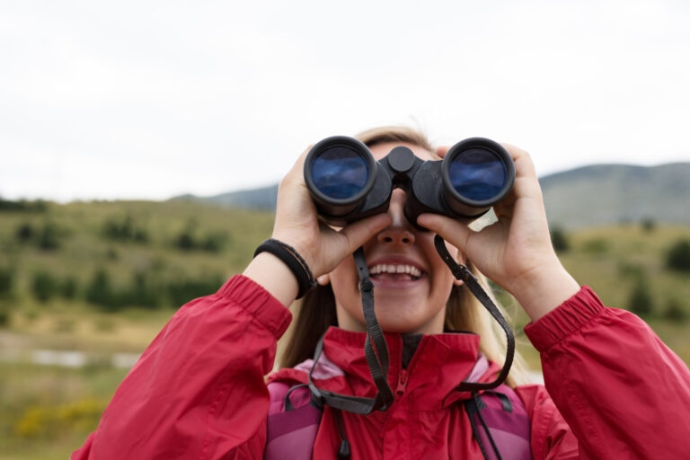 4 Pieces of Bird Watching Gear You Didn’t Know You Needed