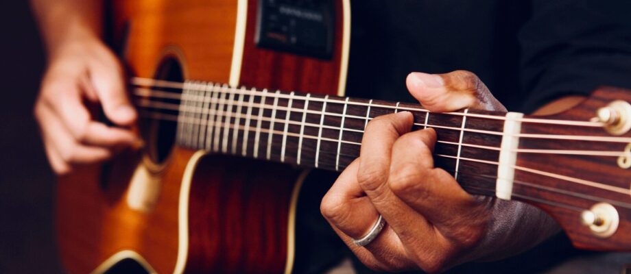 6 Benefits of Learning to Play the Guitar