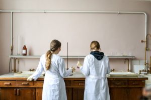 Small Mistakes That Create Major Downtime in Labs | My Zeo 
