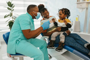 Why Choosing A Family Dentist Builds Lifelong Healthy Smiles | My Zeo 